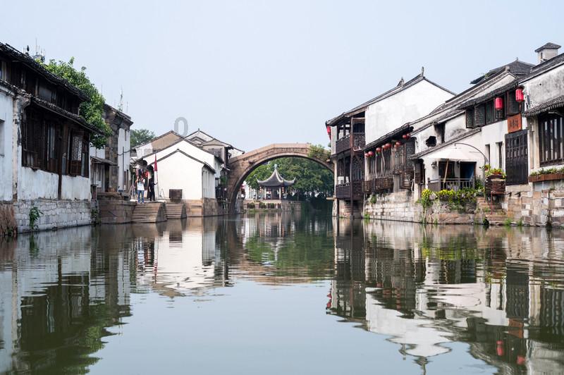 艾米高中校服